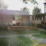 Magnolia House By The River Bb