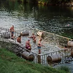 Сasa de vacaciones Magnolia House By The River Bb *