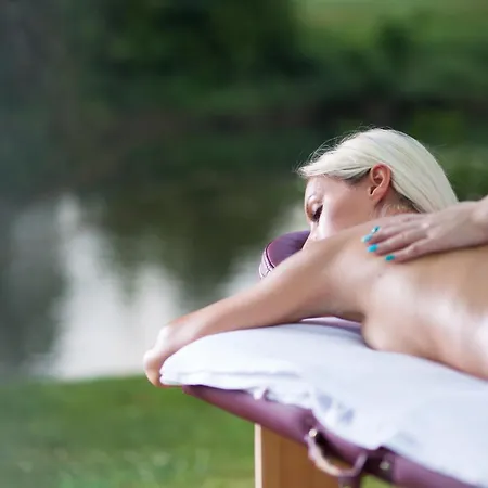 بيت للعطل Magnolia House By The River Bb Primostek