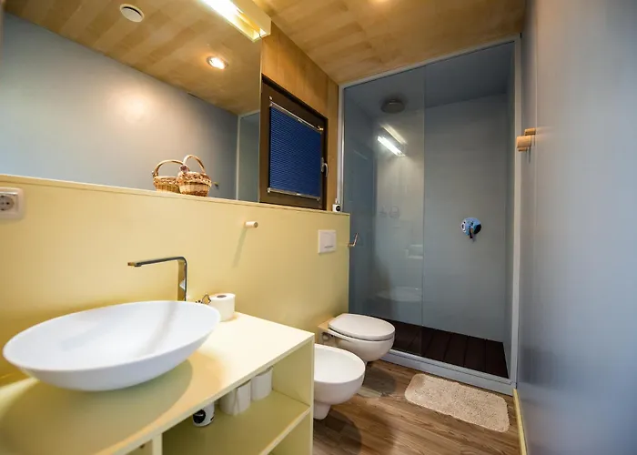 Magnolia House By The River Bb 別荘 Primostek