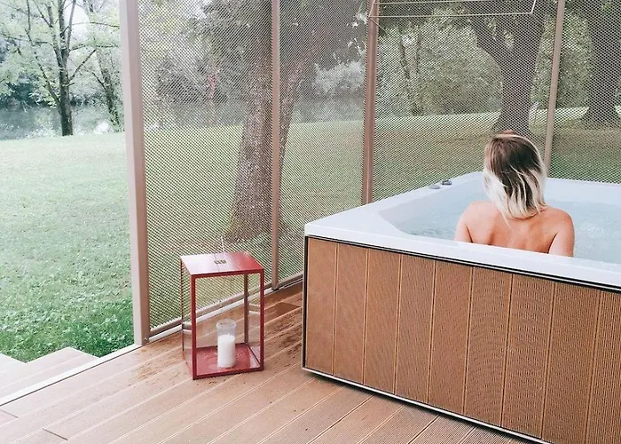 別荘 Magnolia House By The River Bb