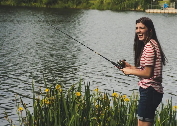 Magnolia House By The River Bb *